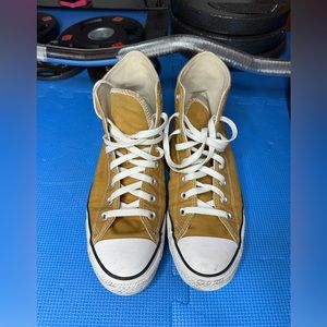 Like New High Top Converse